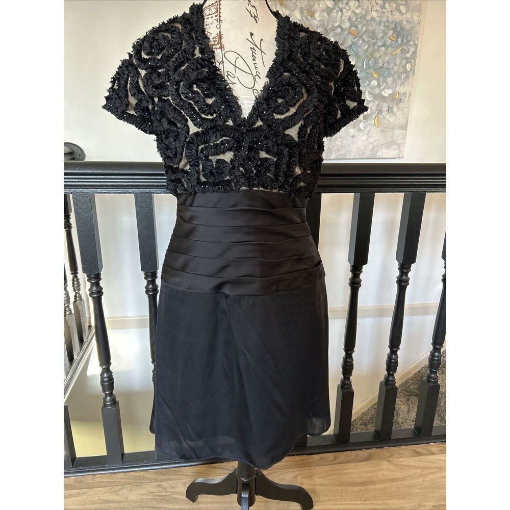 Jade Couture Ladies Size 10‎ Elegant Black Beaded Long Formal Dressy Gown